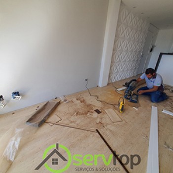 Aplicação de Piso Laminado no Ibirapuera